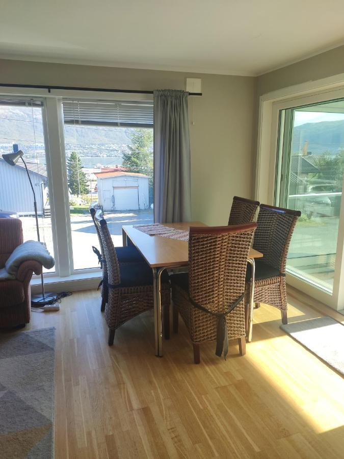 Feelhome Apartment 4- Bedroms Njords Veg トロムソ エクステリア 写真